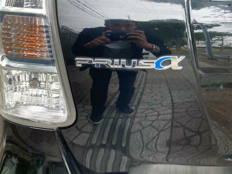PRIUS ALPHA