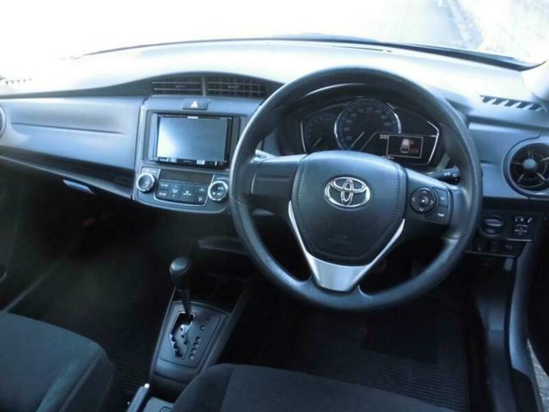 COROLLA AXIO