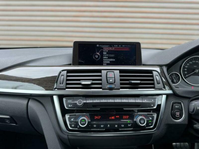 4 SERIES