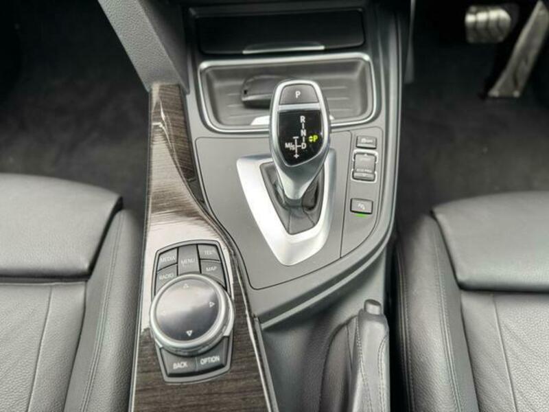 4 SERIES
