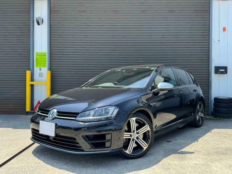 VOLKSWAGEN GOLF R