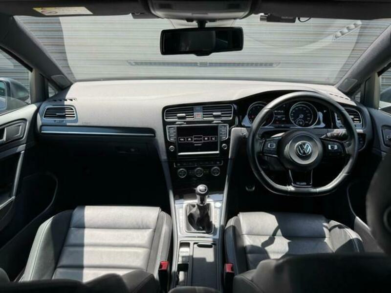 GOLF R