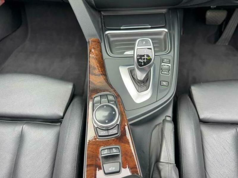 4 SERIES