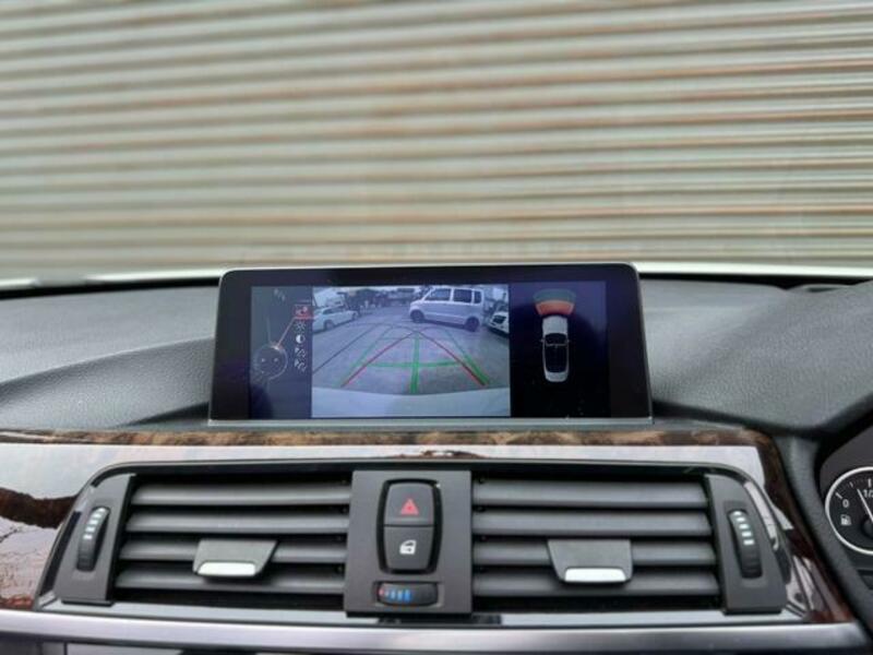 4 SERIES