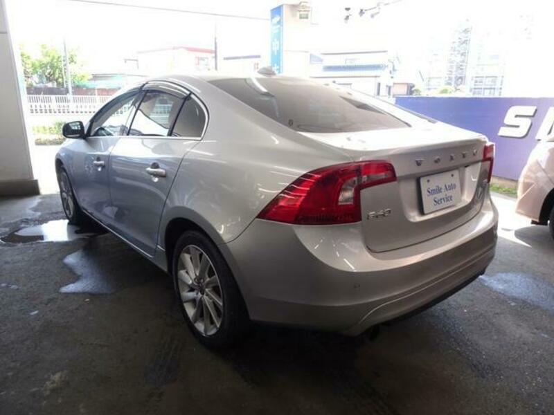 S60