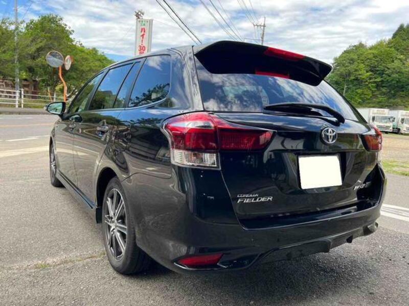 COROLLA FIELDER