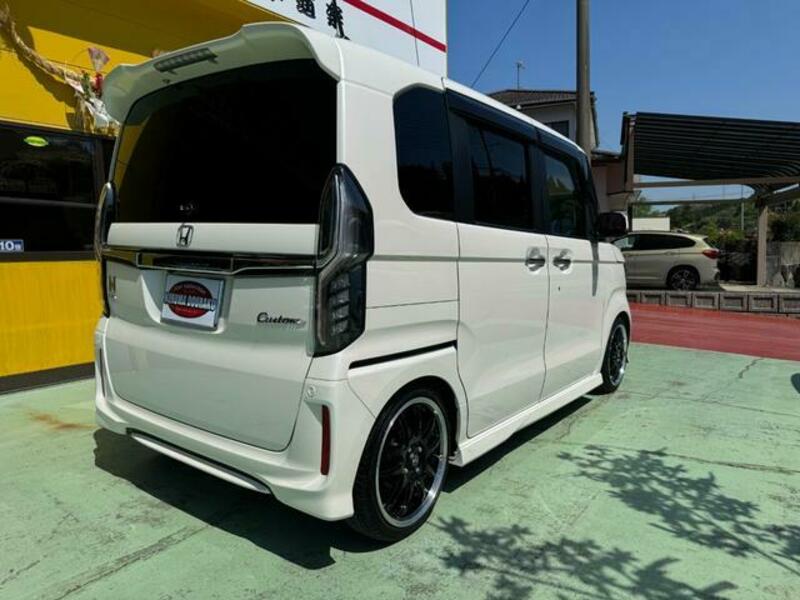 N BOX CUSTOM