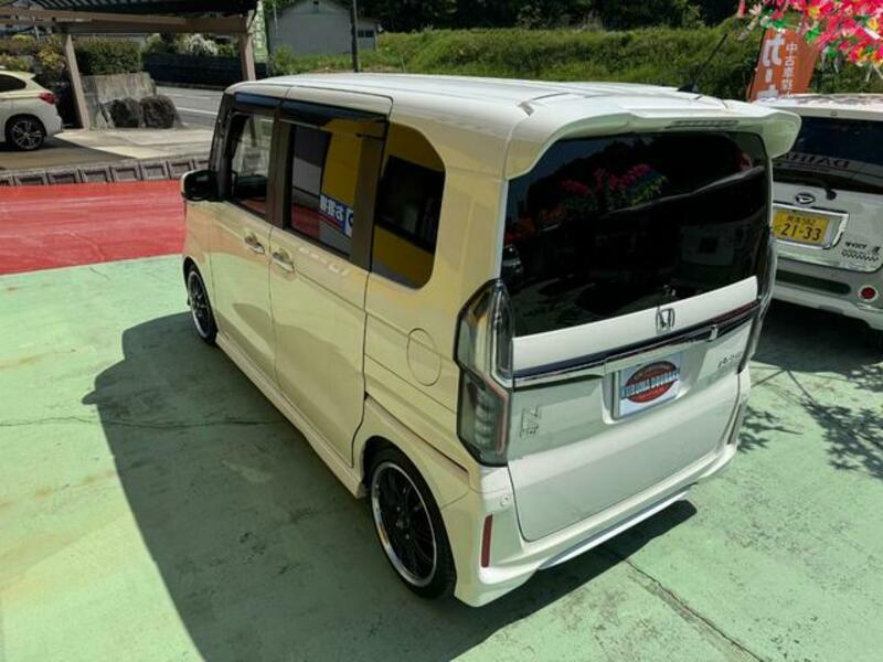 N BOX CUSTOM