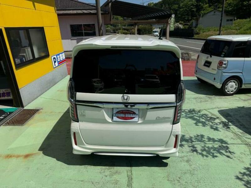 N BOX CUSTOM