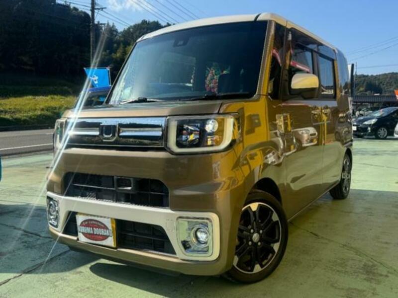 DAIHATSU WAKE
