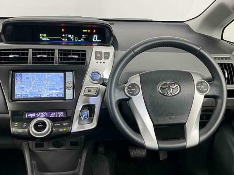 PRIUS ALPHA