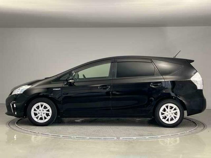 PRIUS ALPHA