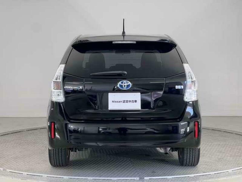 PRIUS ALPHA