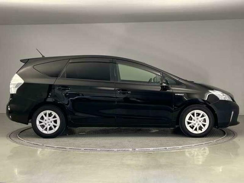 PRIUS ALPHA