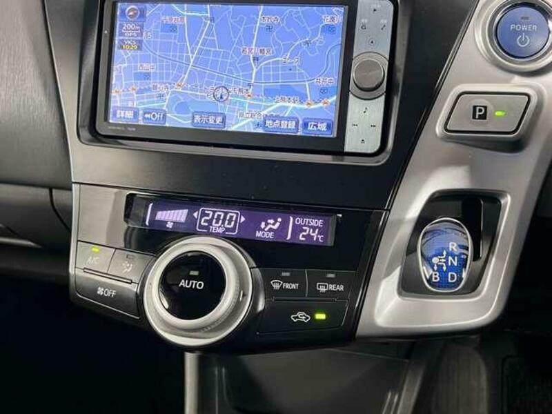 PRIUS ALPHA
