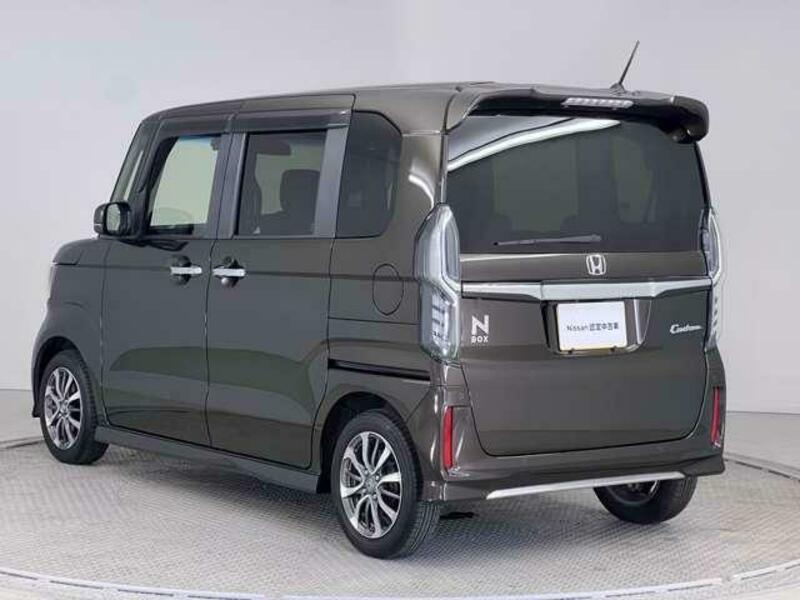 N BOX CUSTOM