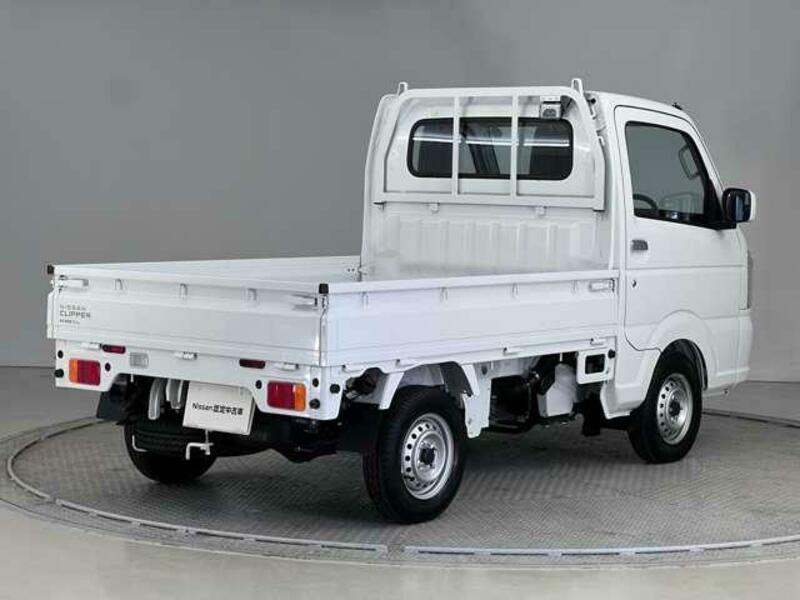 CLIPPER TRUCK