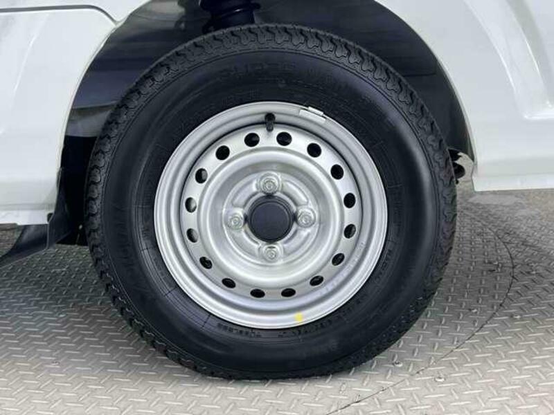 CLIPPER TRUCK