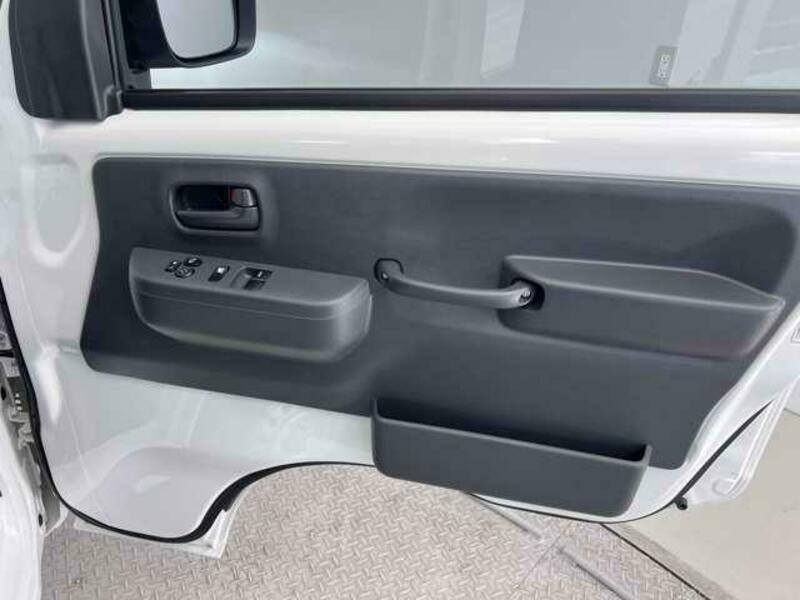 CLIPPER TRUCK