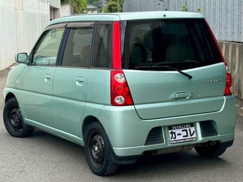 PLEO