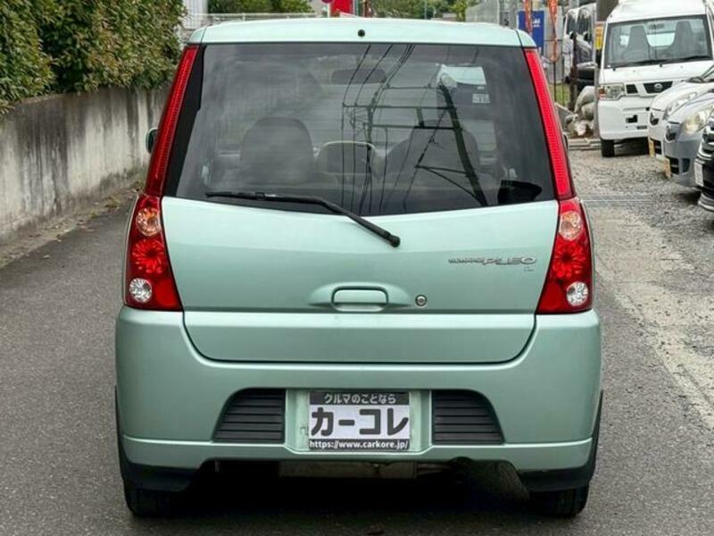 PLEO