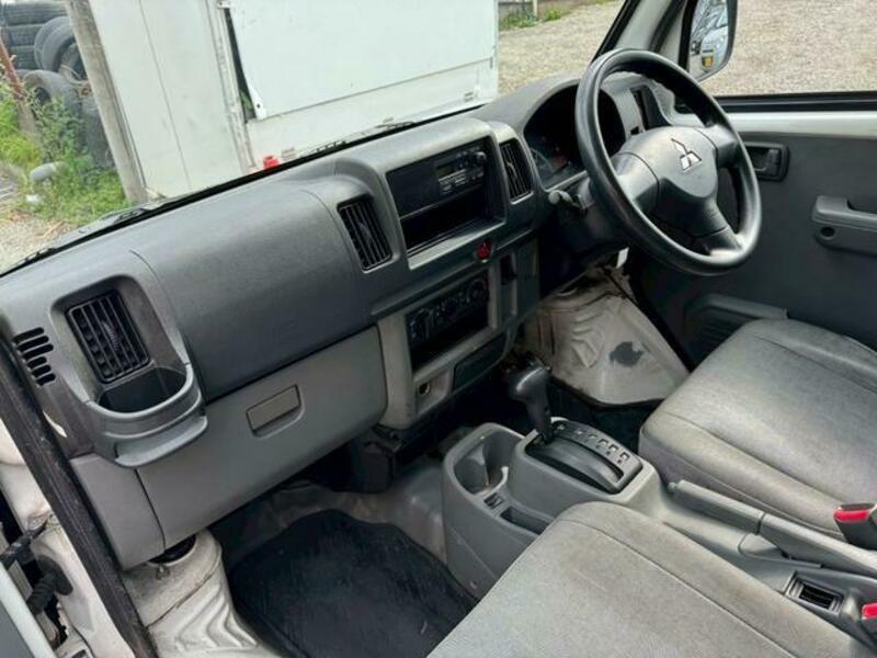 MINICAB VAN