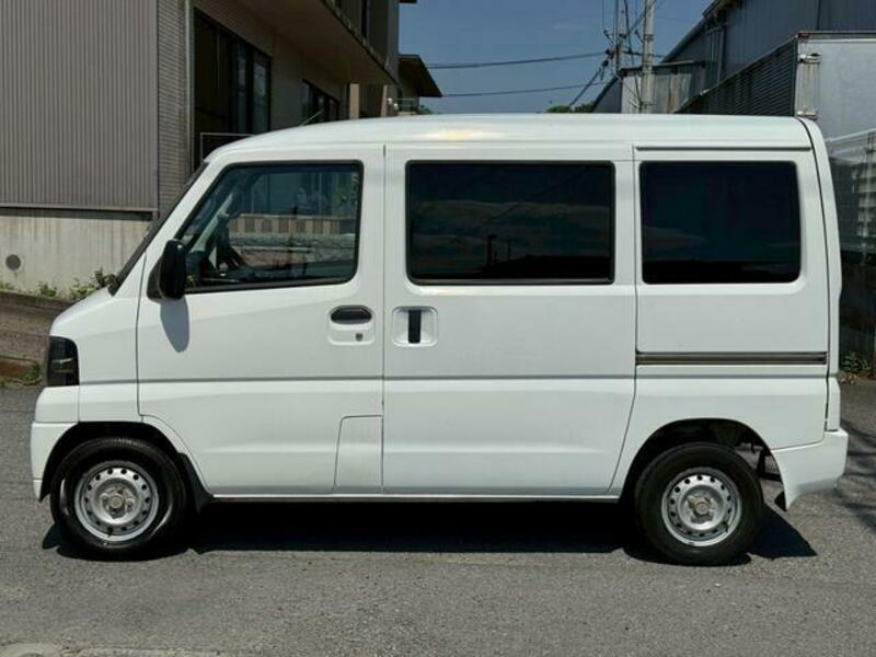 MINICAB VAN