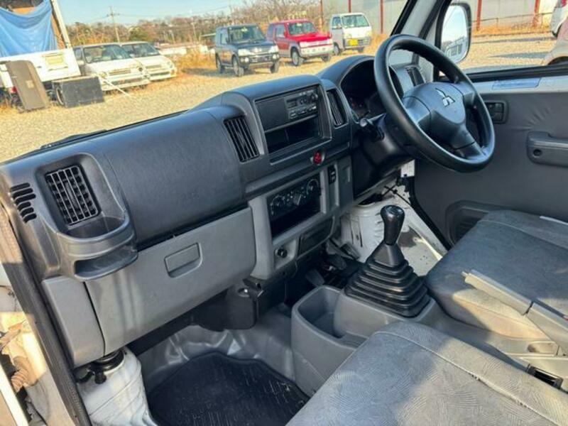MINICAB VAN