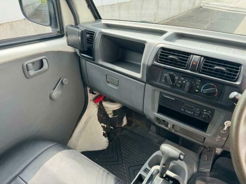 MINICAB VAN