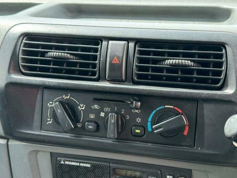 MINICAB VAN
