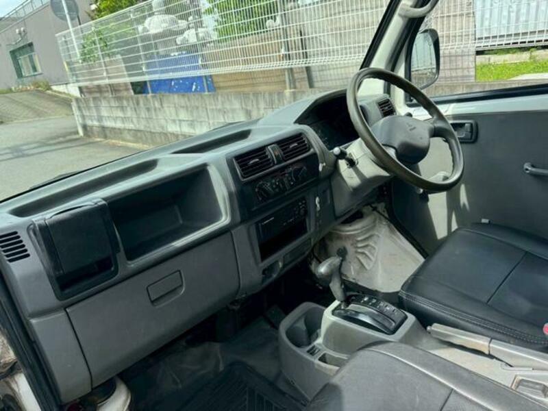 MINICAB VAN