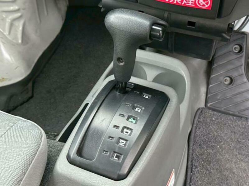 CLIPPER VAN