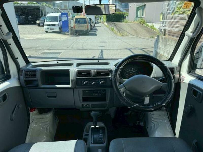 MINICAB VAN