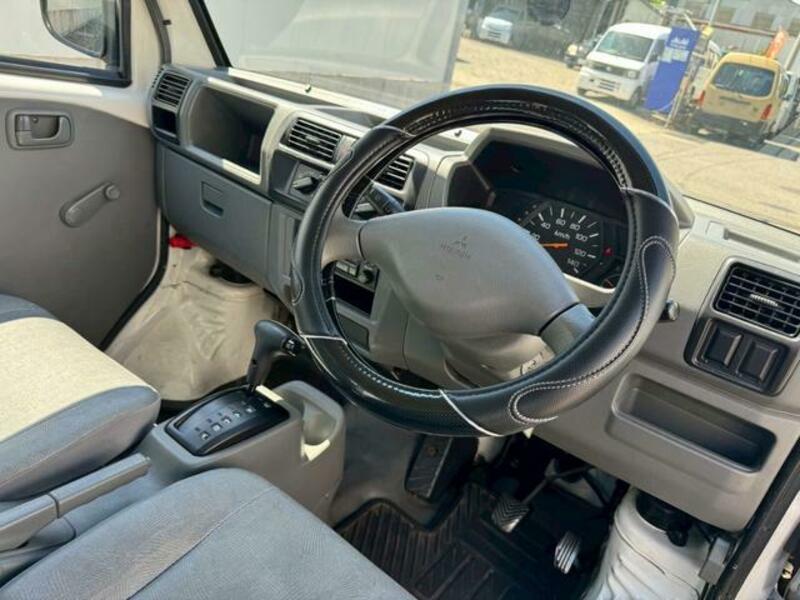 MINICAB VAN