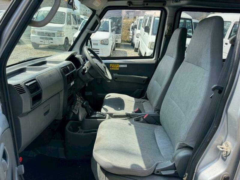 MINICAB VAN