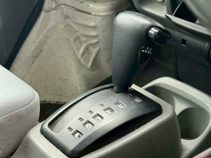 MINICAB VAN
