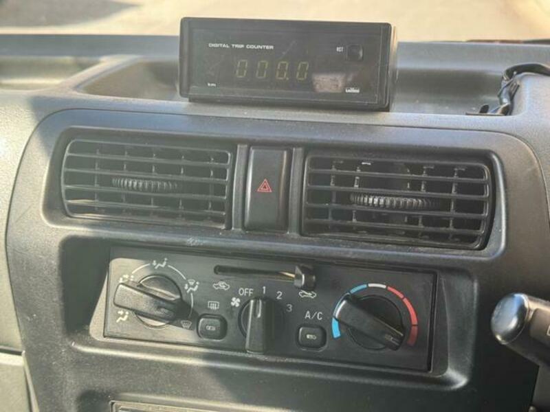 CLIPPER VAN