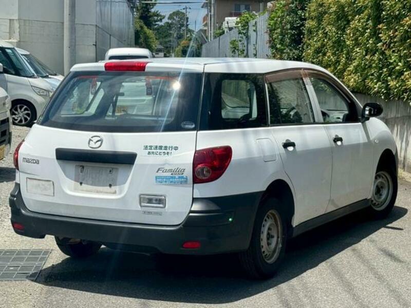 FAMILIA VAN