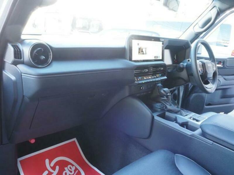 LAND CRUISER 250