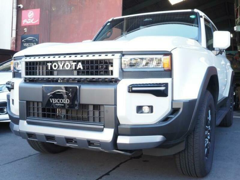 TOYOTA LAND CRUISER 250