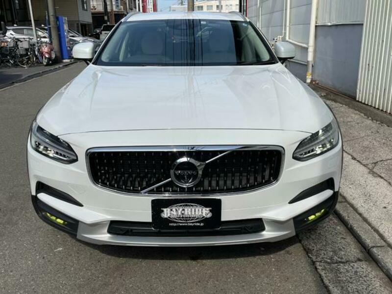 V90