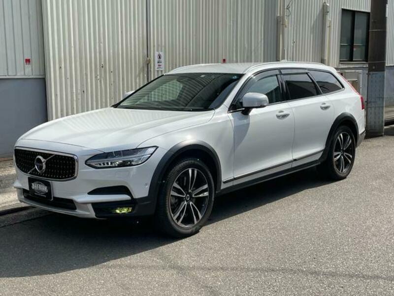 V90