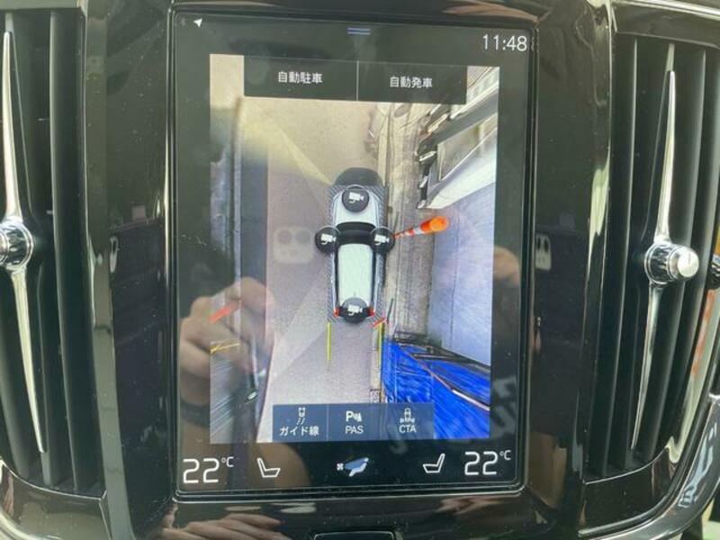 V90