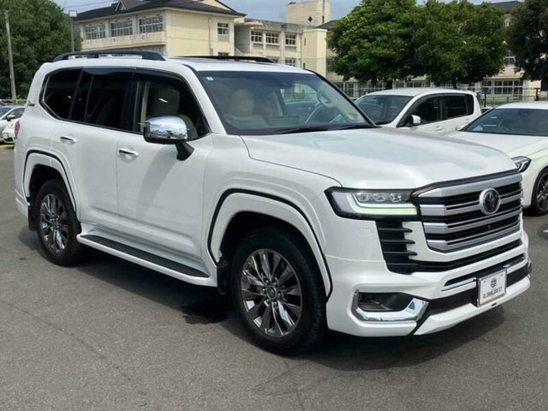 LAND CRUISER