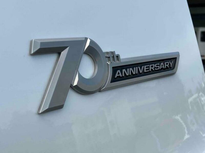 LAND CRUISER