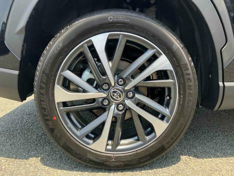 COROLLA CROSS
