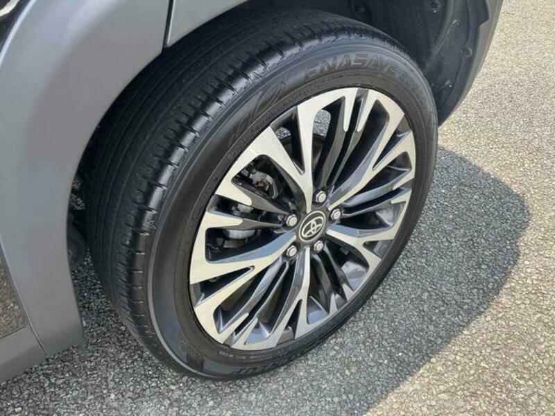 YARIS CROSS