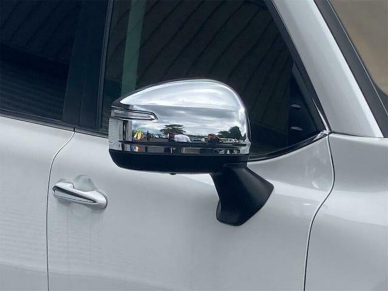 LAND CRUISER