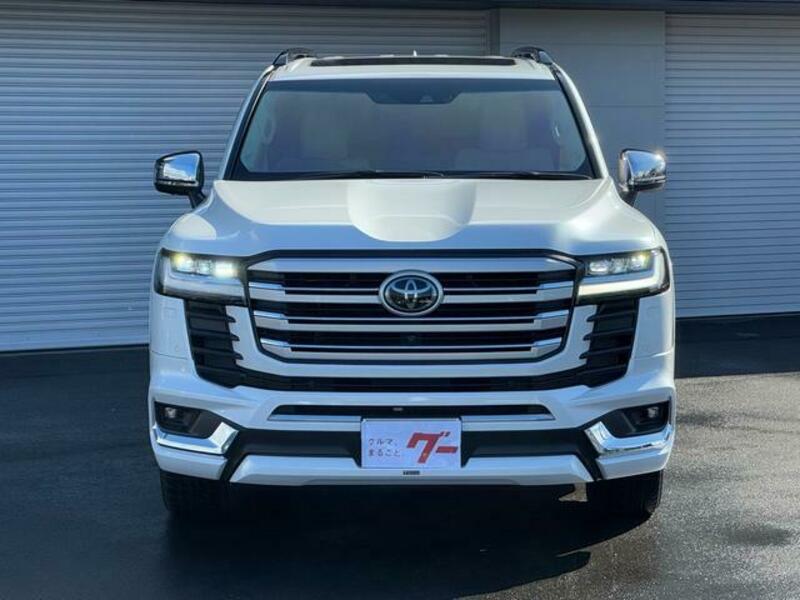 LAND CRUISER
