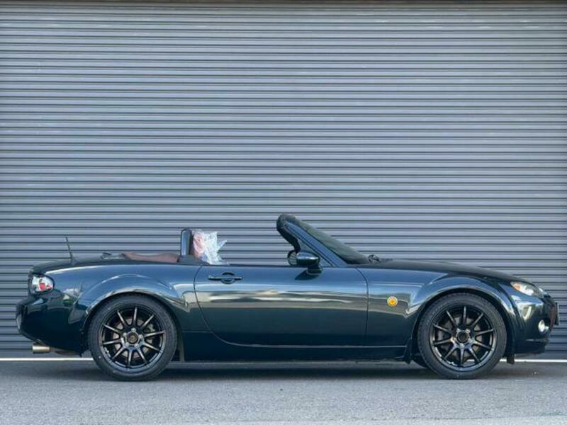 ROADSTER